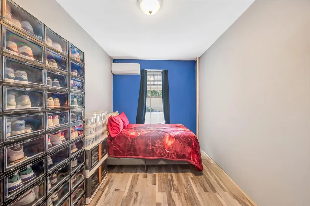 654 Schenck Avenue Brooklyn NY 11207