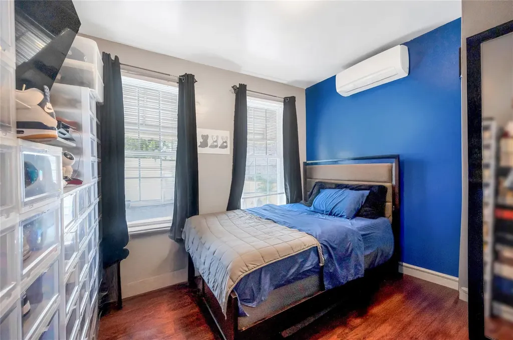 654 Schenck Avenue Brooklyn NY 11207