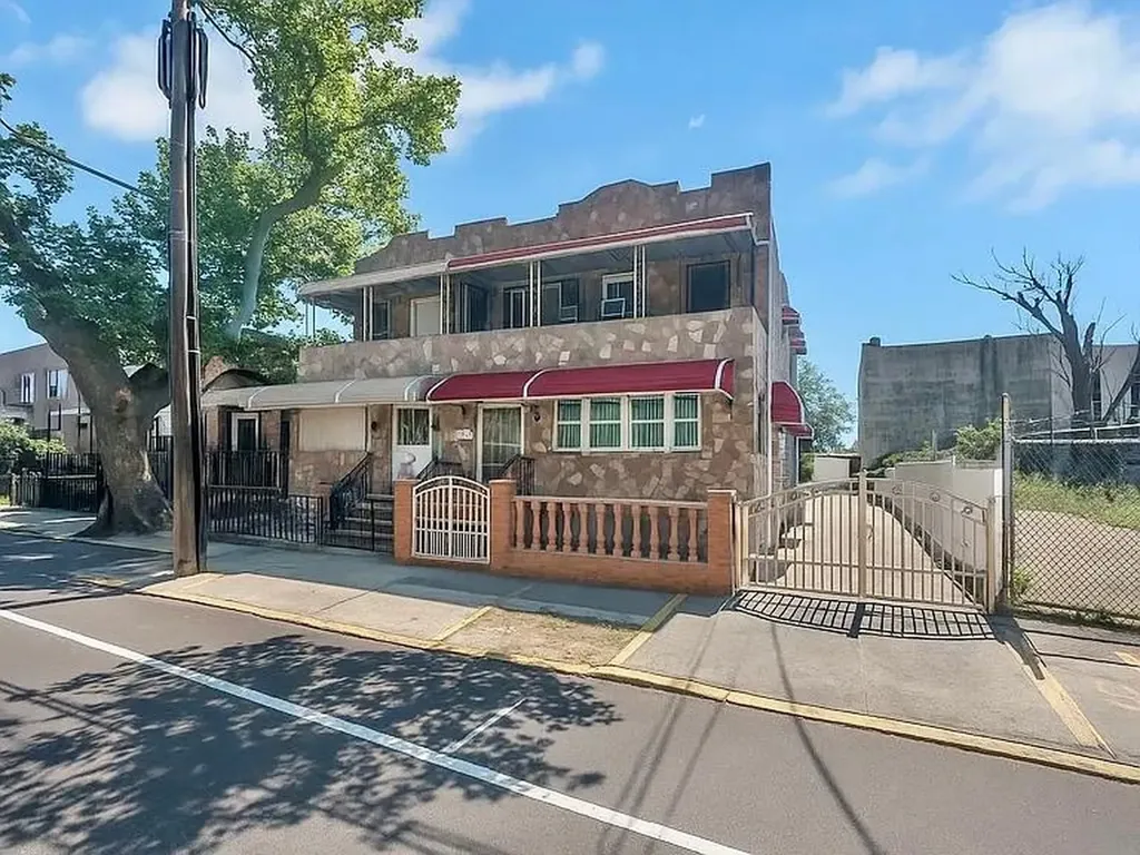654 Schenck Avenue Brooklyn NY 11207