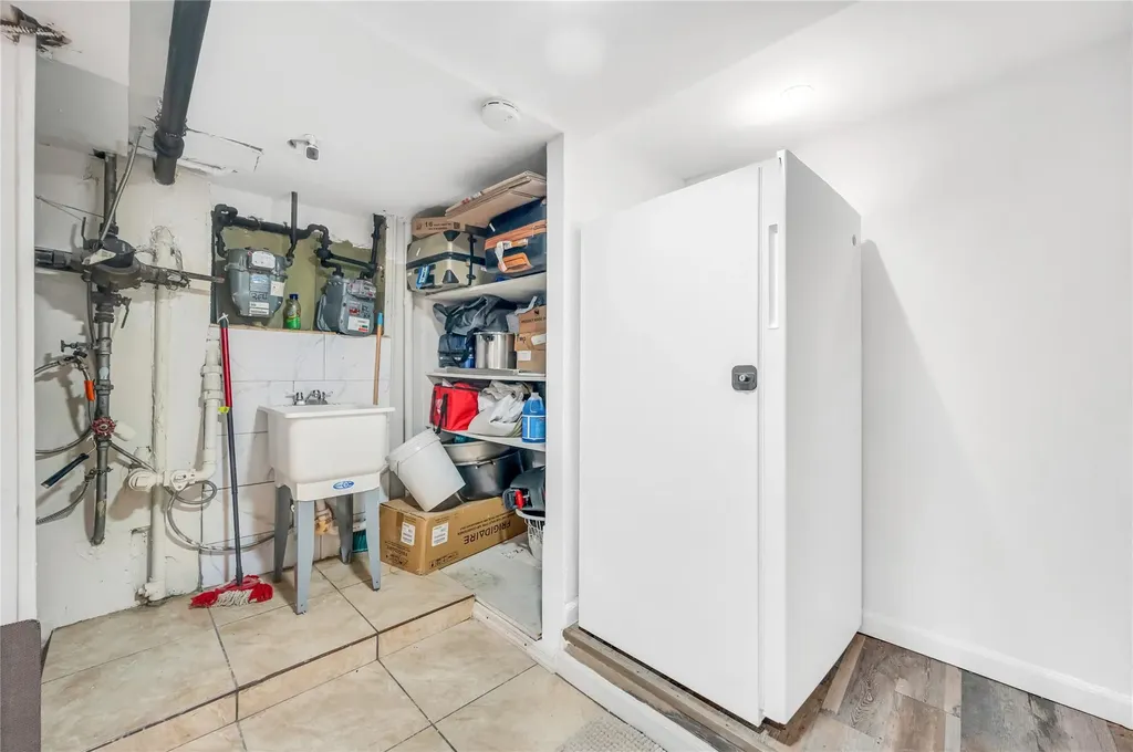 654 Schenck Avenue Brooklyn NY 11207