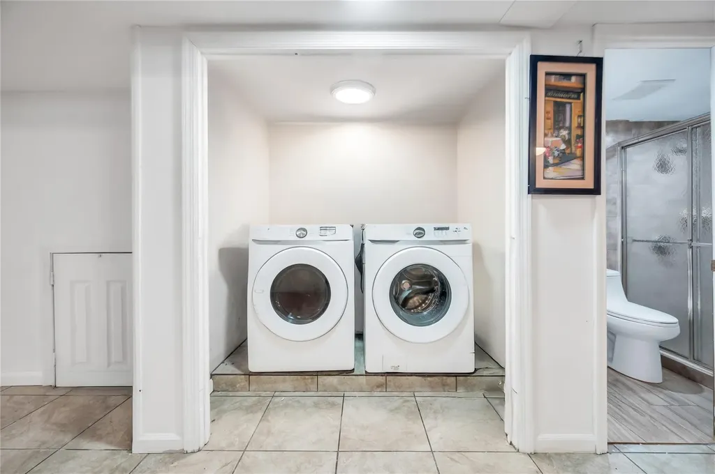 654 Schenck Avenue Brooklyn NY 11207