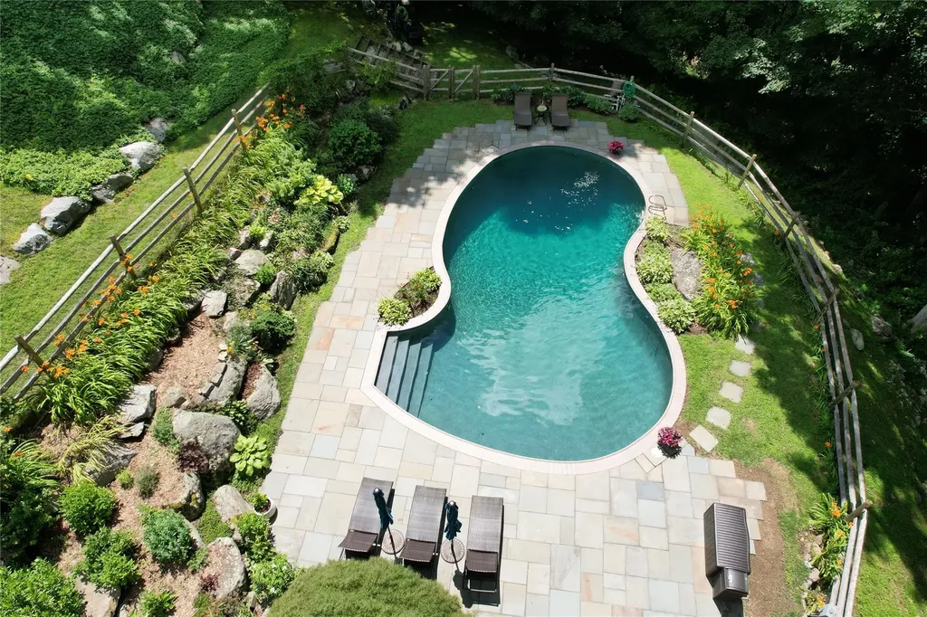 233 Upper Shad Road Pound Ridge NY 10576
