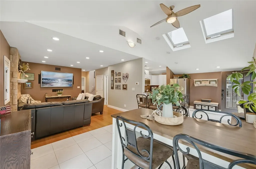 70 Hayrick Lane Commack NY 11725