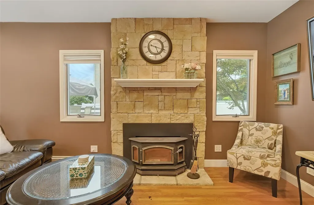 70 Hayrick Lane Commack NY 11725