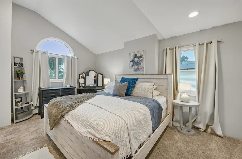 70 Hayrick Lane Commack NY 11725