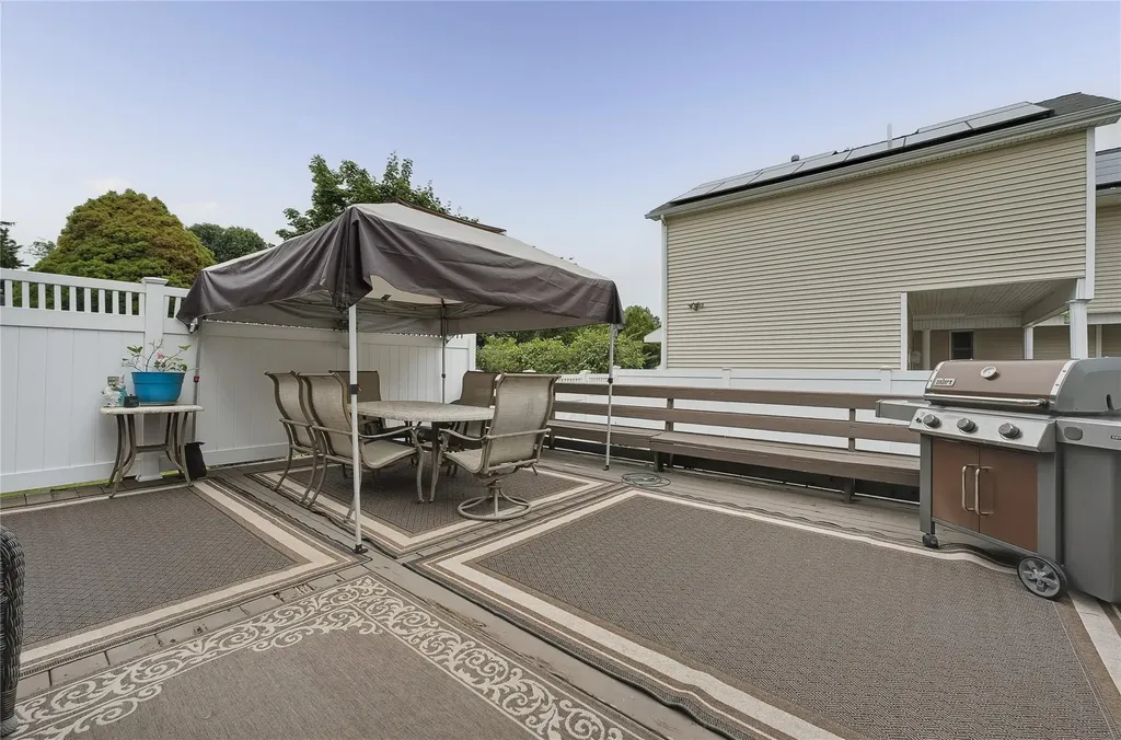 70 Hayrick Lane Commack NY 11725