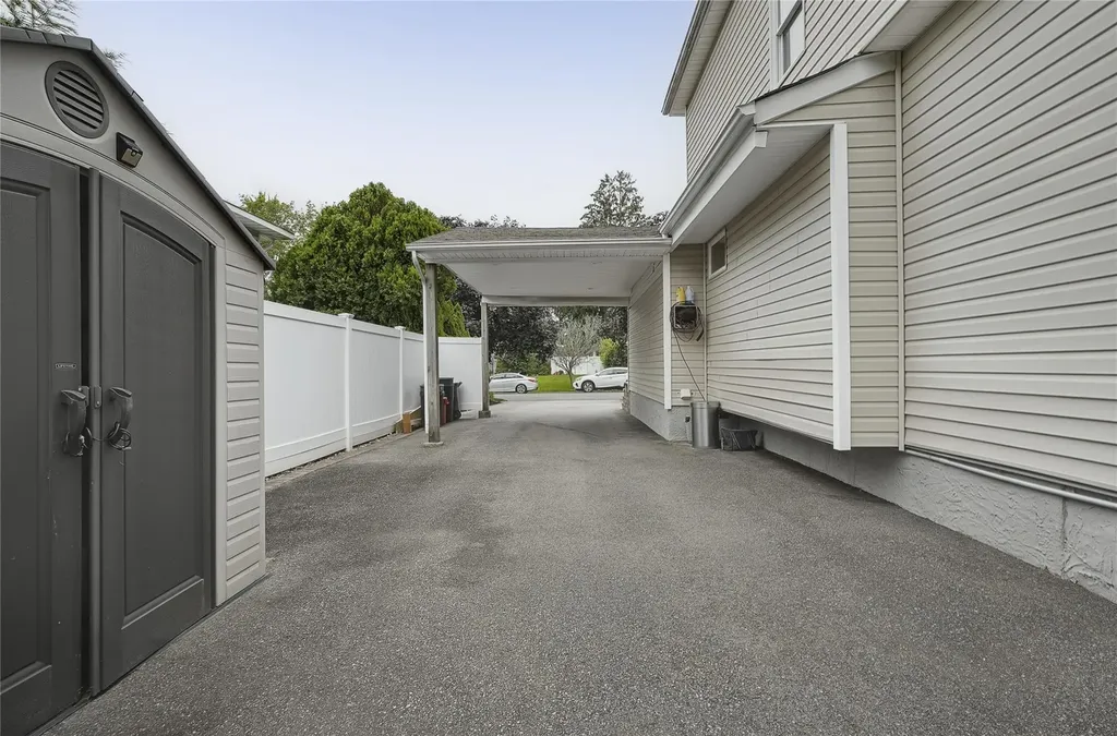 70 Hayrick Lane Commack NY 11725