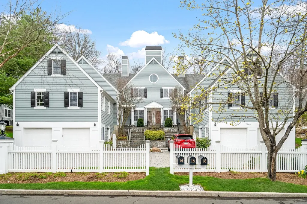 14 Wyndham Close White Plains NY 10605