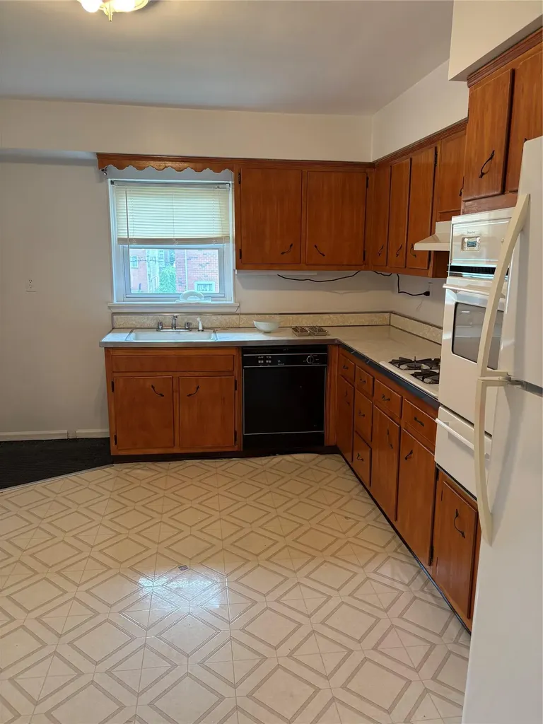 68 Loring Avenue Yonkers NY 10704