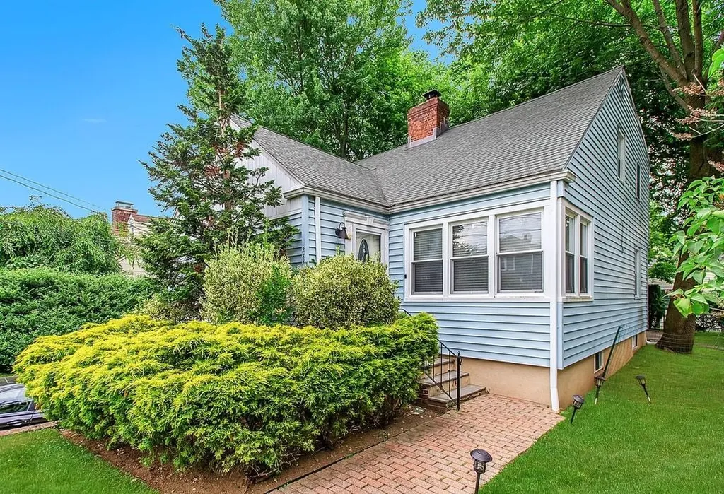 285 Boulevard Scarsdale NY 10583