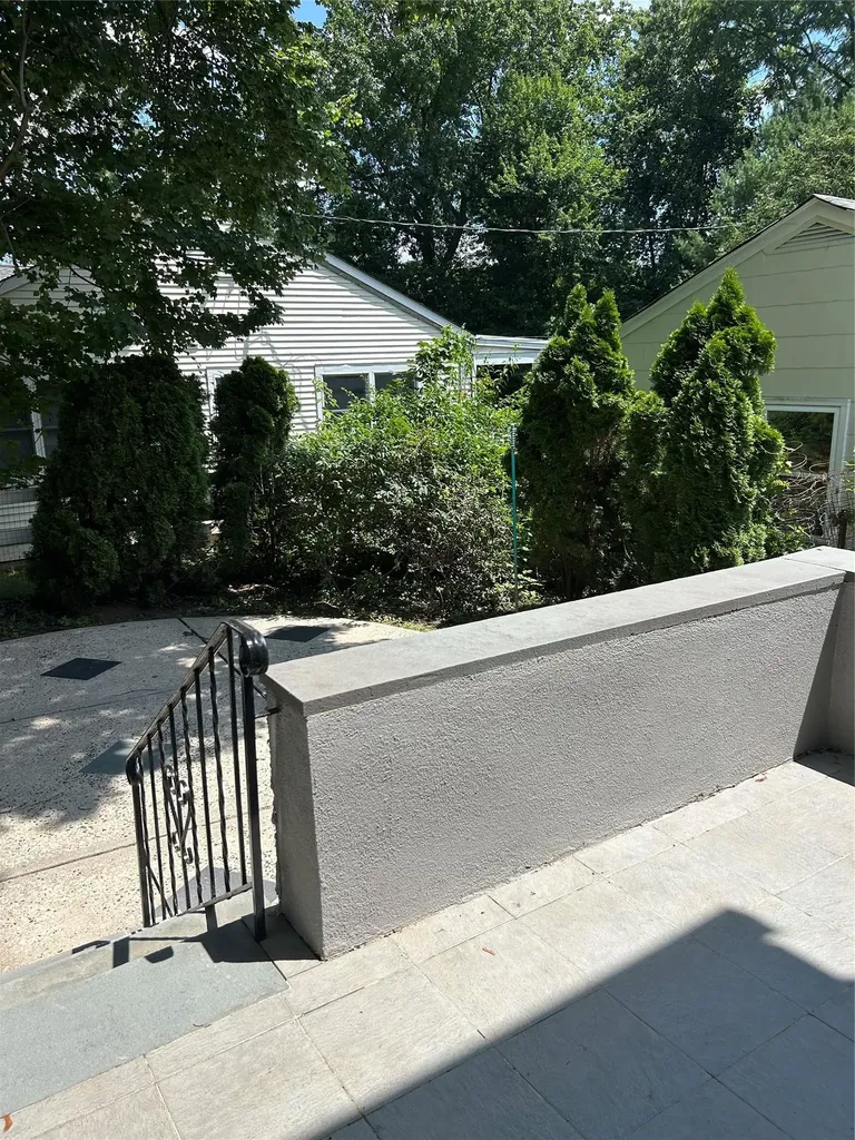 285 Boulevard Scarsdale NY 10583