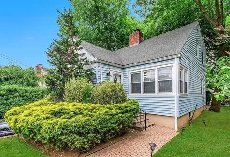 285 Boulevard Scarsdale NY 10583