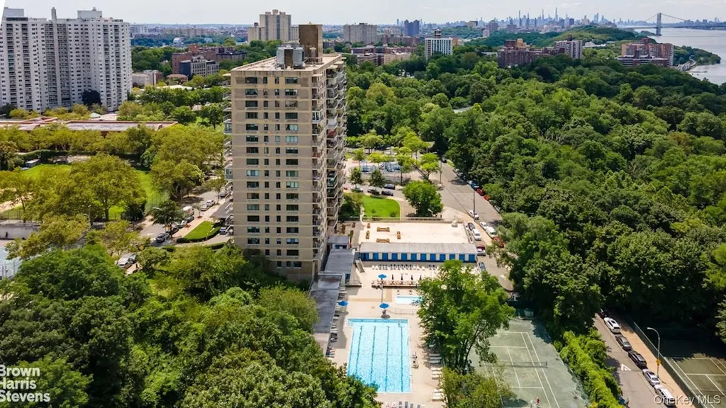 3671 Hudson Manor Terrace Bronx NY 10463