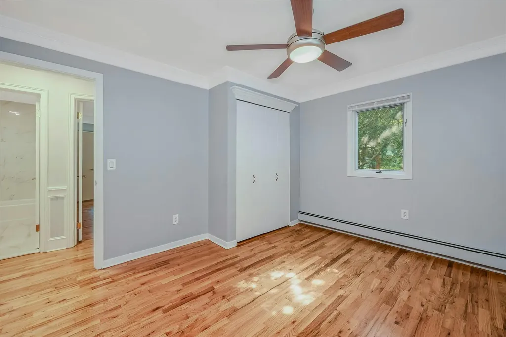 31 Neptune Avenue Mastic NY 11950