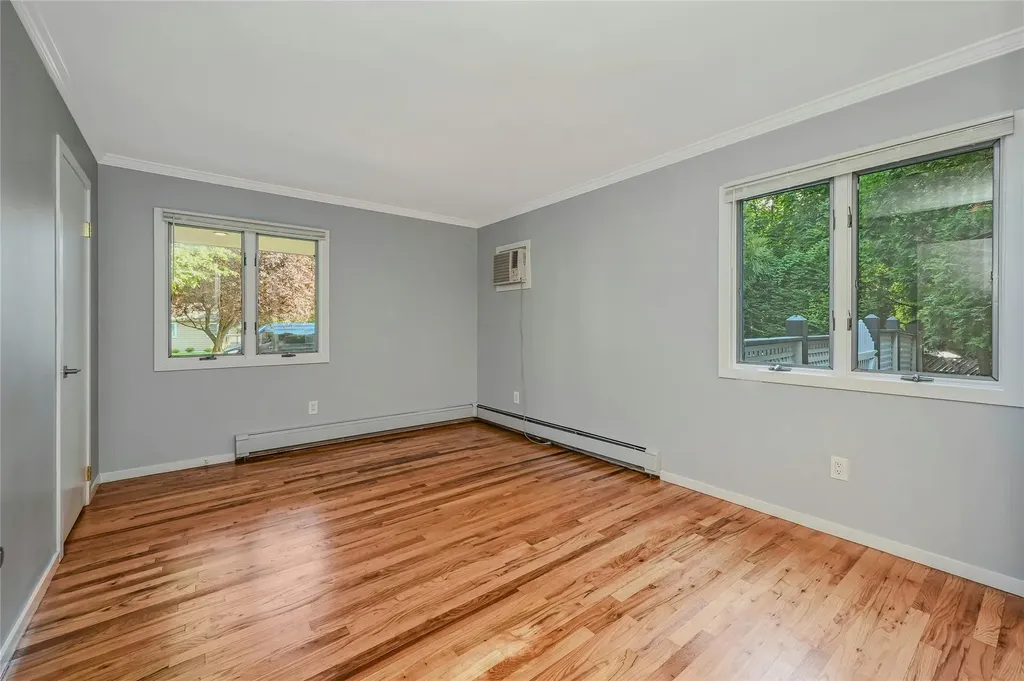 31 Neptune Avenue Mastic NY 11950