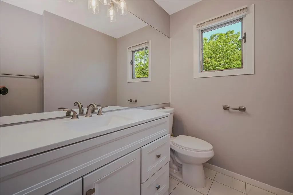 31 Neptune Avenue Mastic NY 11950