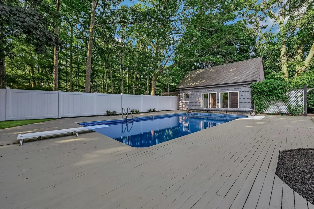 31 Neptune Avenue Mastic NY 11950