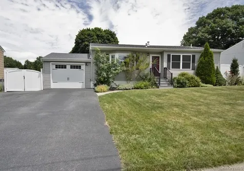 33 Crescent Drive Beacon NY 12508