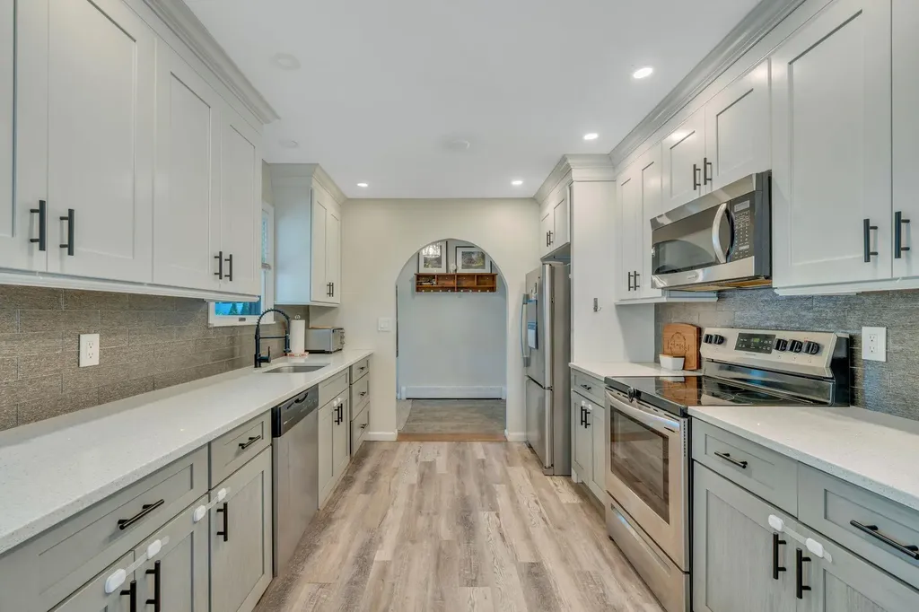 62 Mahogany Road Rocky Point NY 11778