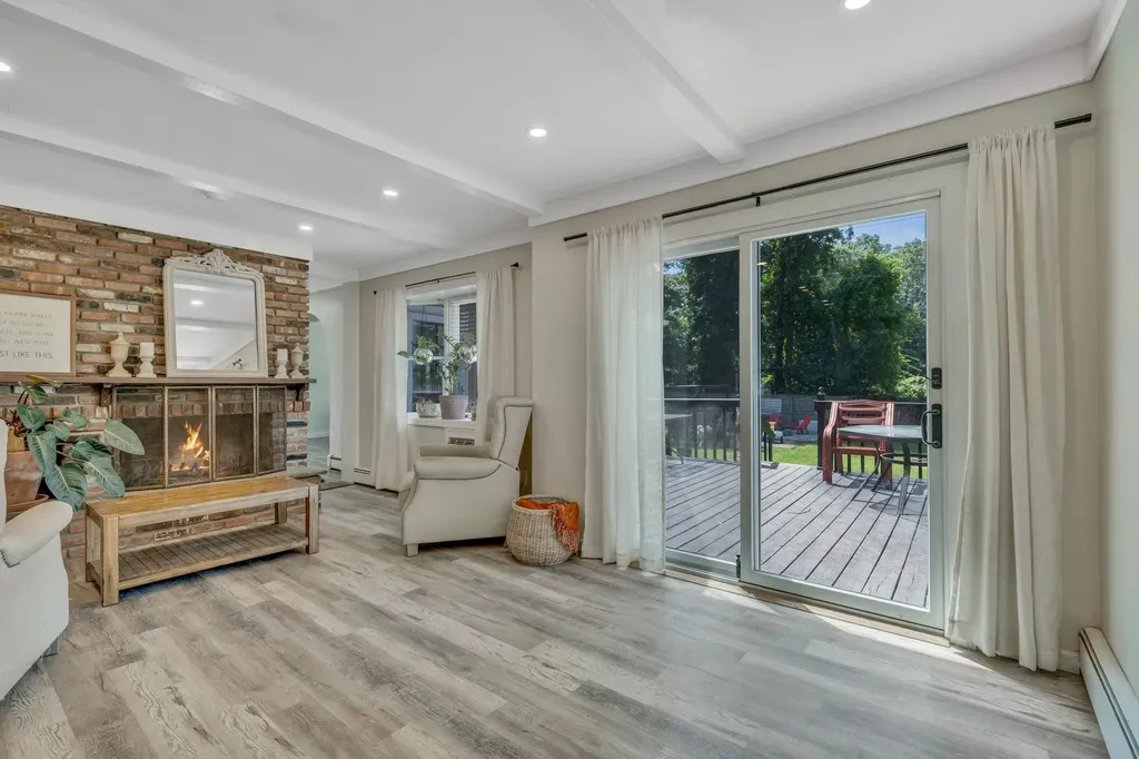 62 Mahogany Road Rocky Point NY 11778