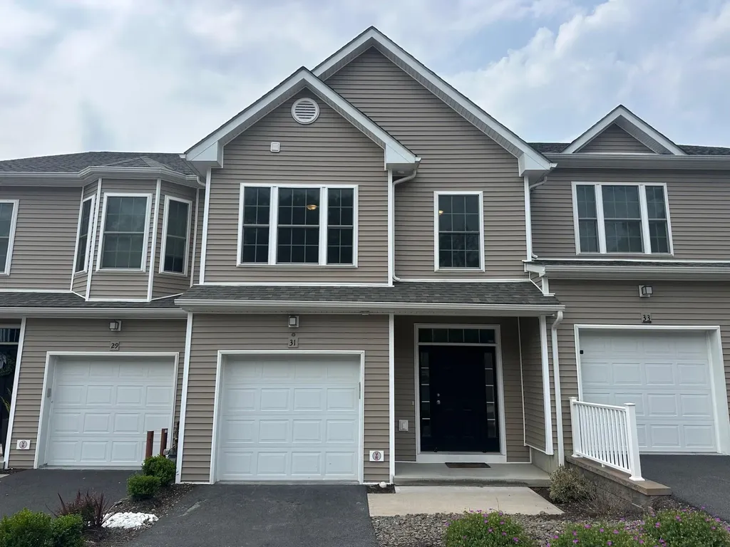 31 Pinto Road W Middletown NY 10941