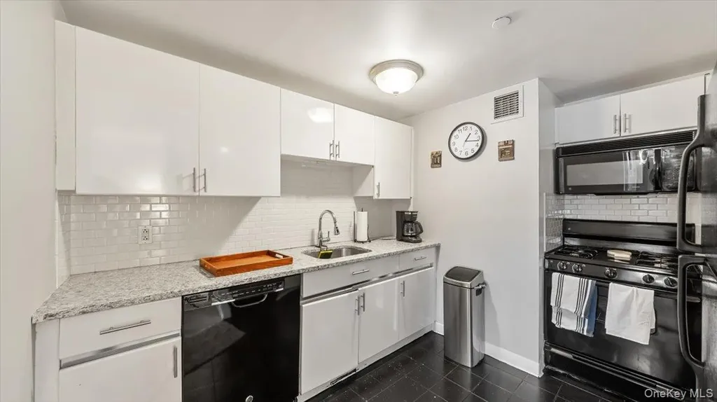 1020 Warburton Avenue Yonkers NY 10701