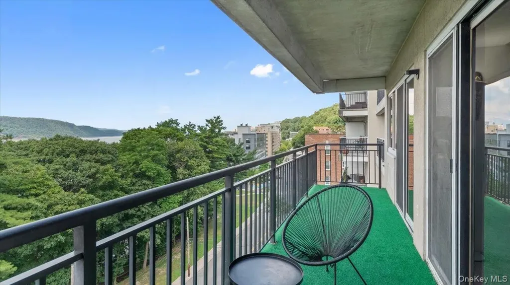 1020 Warburton Avenue Yonkers NY 10701