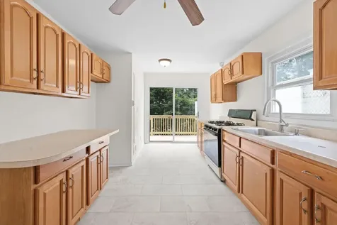 690 Corbalis Place Yonkers NY 10703