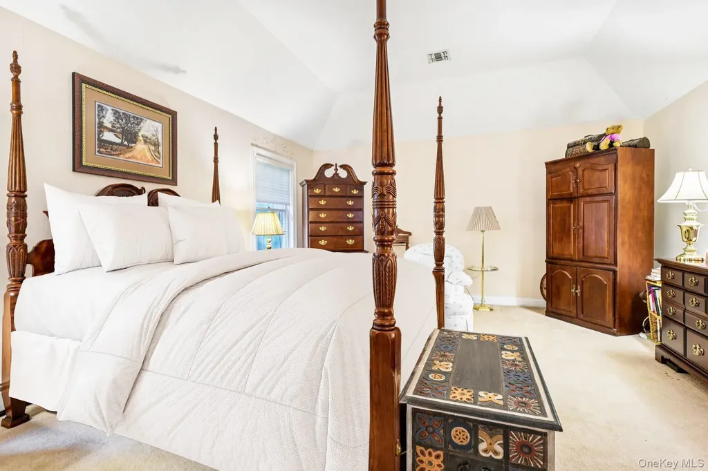 10 Bryan Meadow Path Northport NY 11768