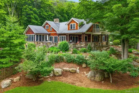 17 Half Moon Ridge Cold Spring NY 10516