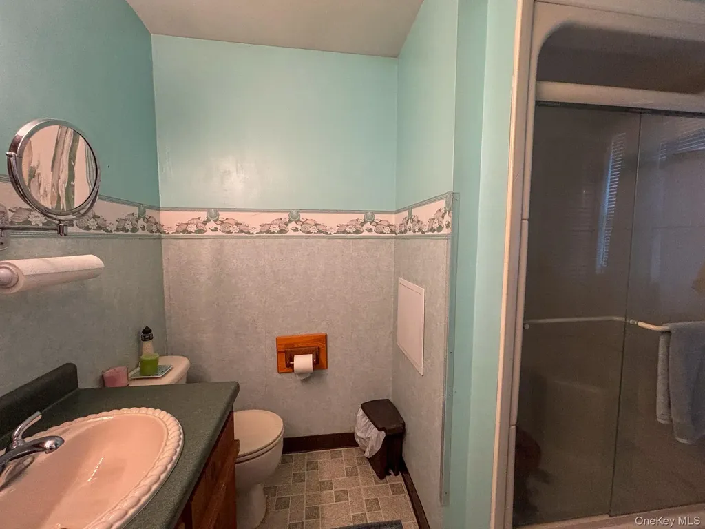 77 Duelk Avenue Monroe NY 10950