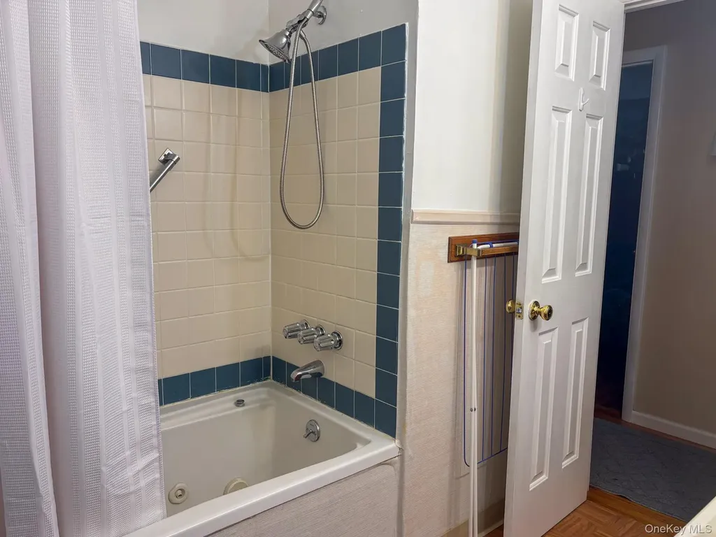 77 Duelk Avenue Monroe NY 10950