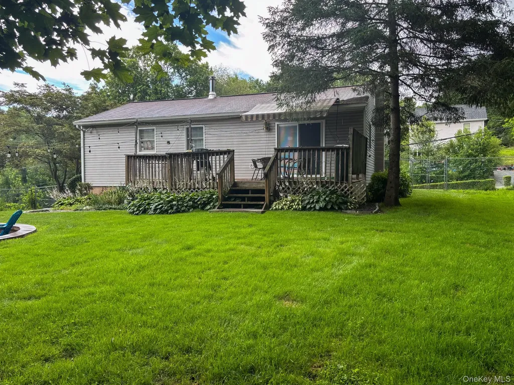 77 Duelk Avenue Monroe NY 10950