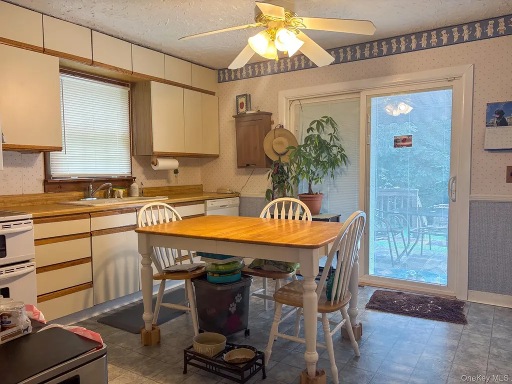 77 Duelk Avenue Monroe NY 10950