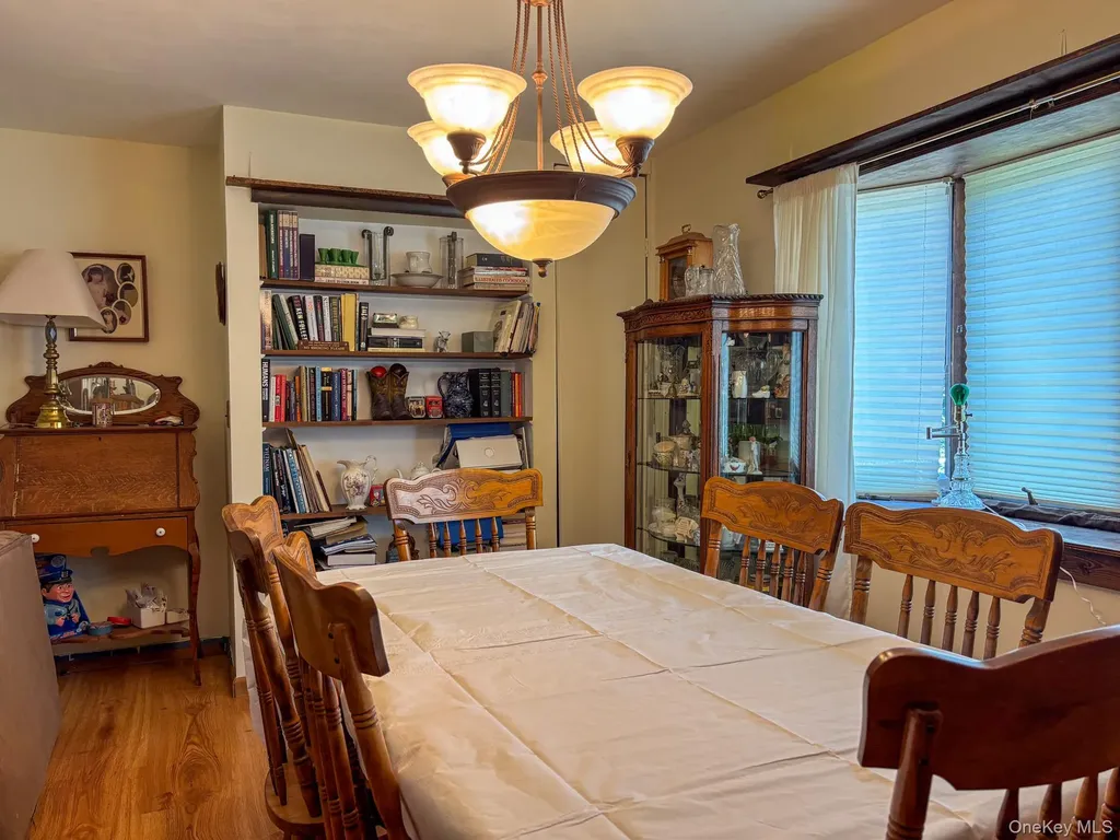 77 Duelk Avenue Monroe NY 10950
