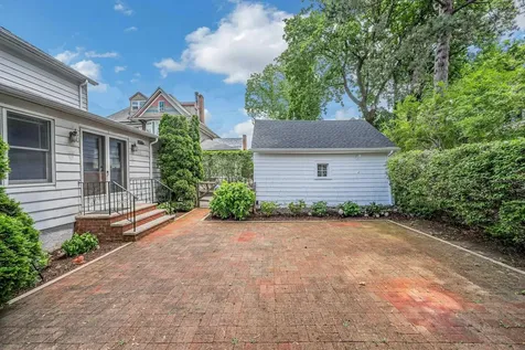 10 Carman Road Scarsdale NY 10583
