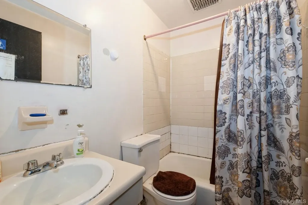 275 Howard Avenue Brooklyn NY 11233