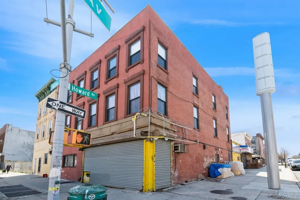 275 Howard Avenue Brooklyn NY 11233