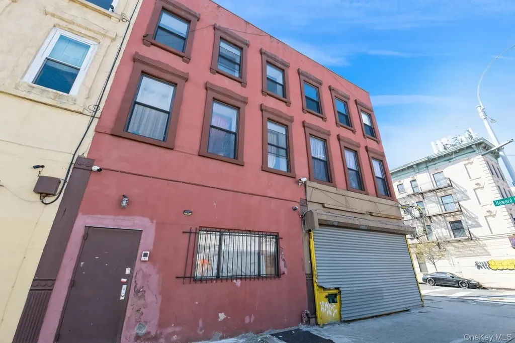 275 Howard Avenue Brooklyn NY 11233