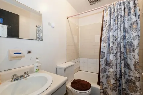 275 Howard Avenue Brooklyn NY 11233