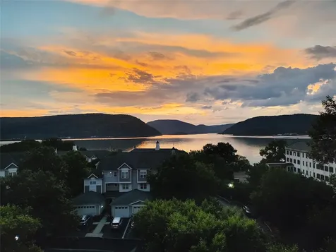 322 Highridge Court Peekskill NY 10566