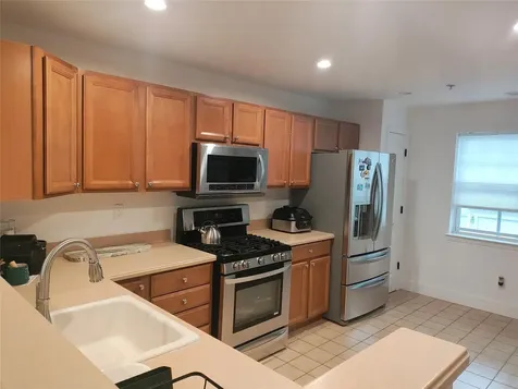 322 Highridge Court Peekskill NY 10566