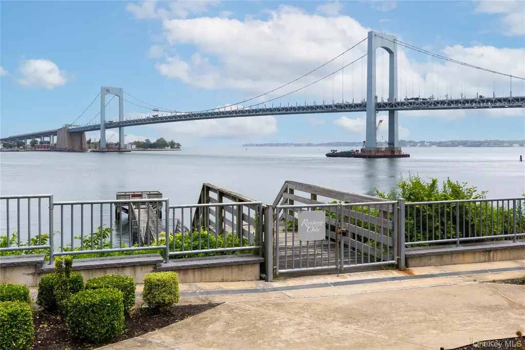 162-41 Powells Cove Boulevard Beechhurst NY 11357