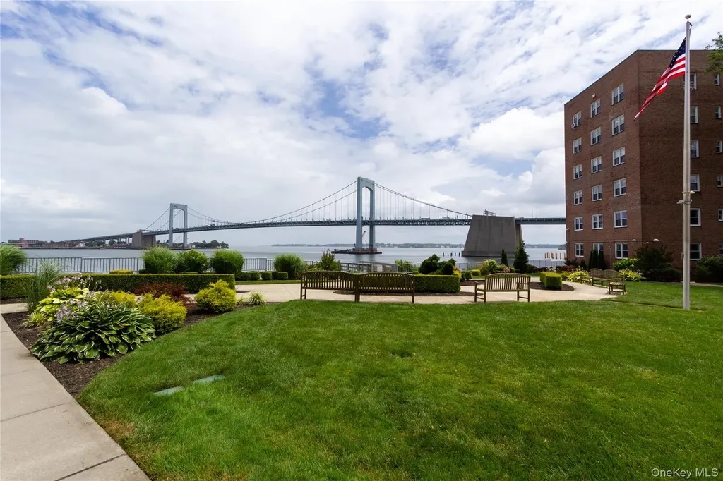 162-41 Powells Cove Boulevard Beechhurst NY 11357