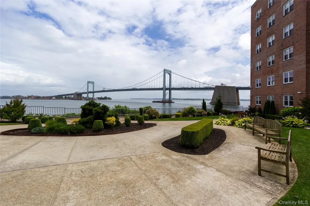 162-41 Powells Cove Boulevard Beechhurst NY 11357