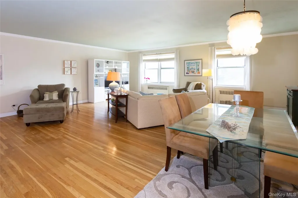 162-41 Powells Cove Boulevard Beechhurst NY 11357