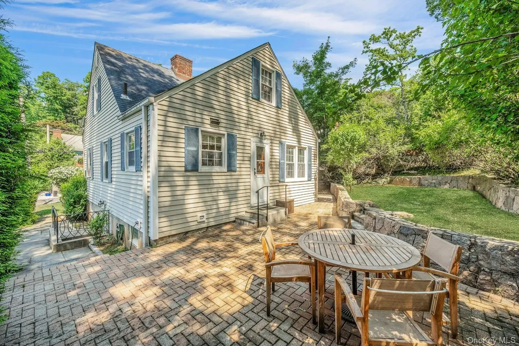 86 Briary Road Dobbs Ferry NY 10522