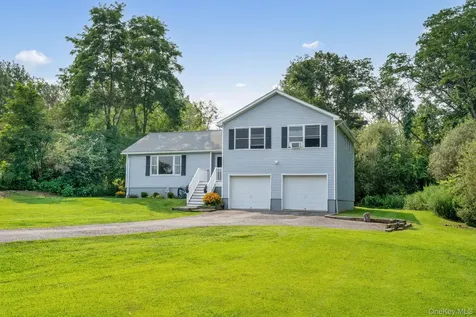 23 Country View Road Millerton NY 12546