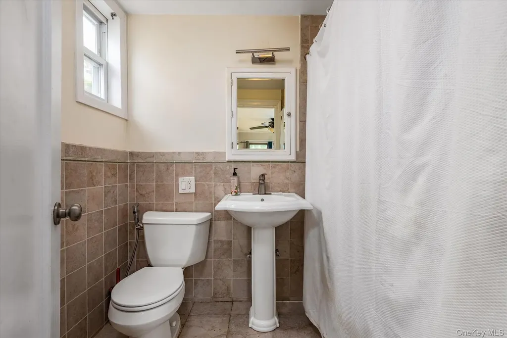 118 Carver Terrace Yonkers NY 10710