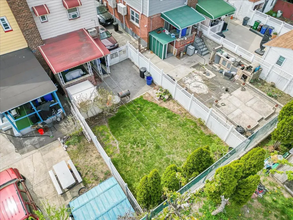 4216 Murdock Avenue Bronx NY 10466